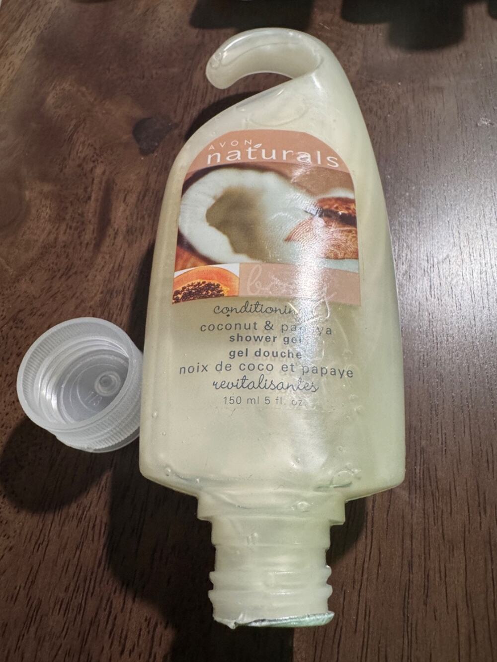 Avon naturals conditioning shower gel pumpkin “coconut & papaya”